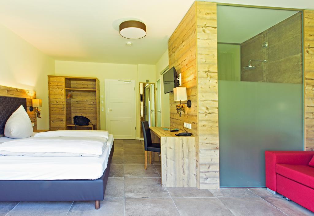 Landhotel Weihermuehle Thaleischweiler-Froschen Номер фото