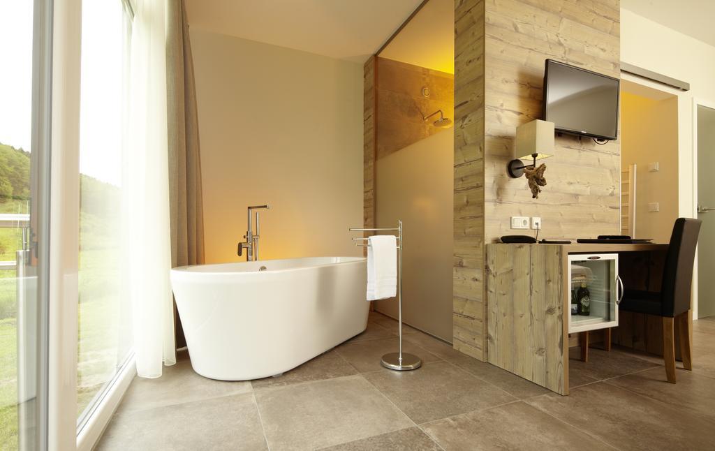 Landhotel Weihermuehle Thaleischweiler-Froschen Экстерьер фото