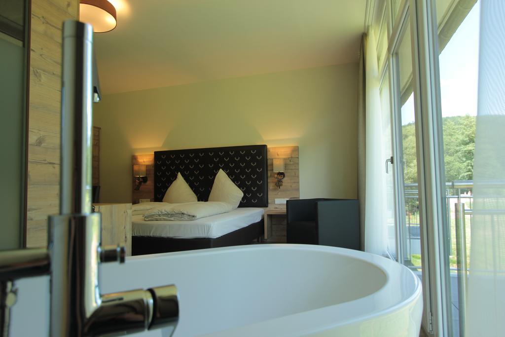Landhotel Weihermuehle Thaleischweiler-Froschen Экстерьер фото